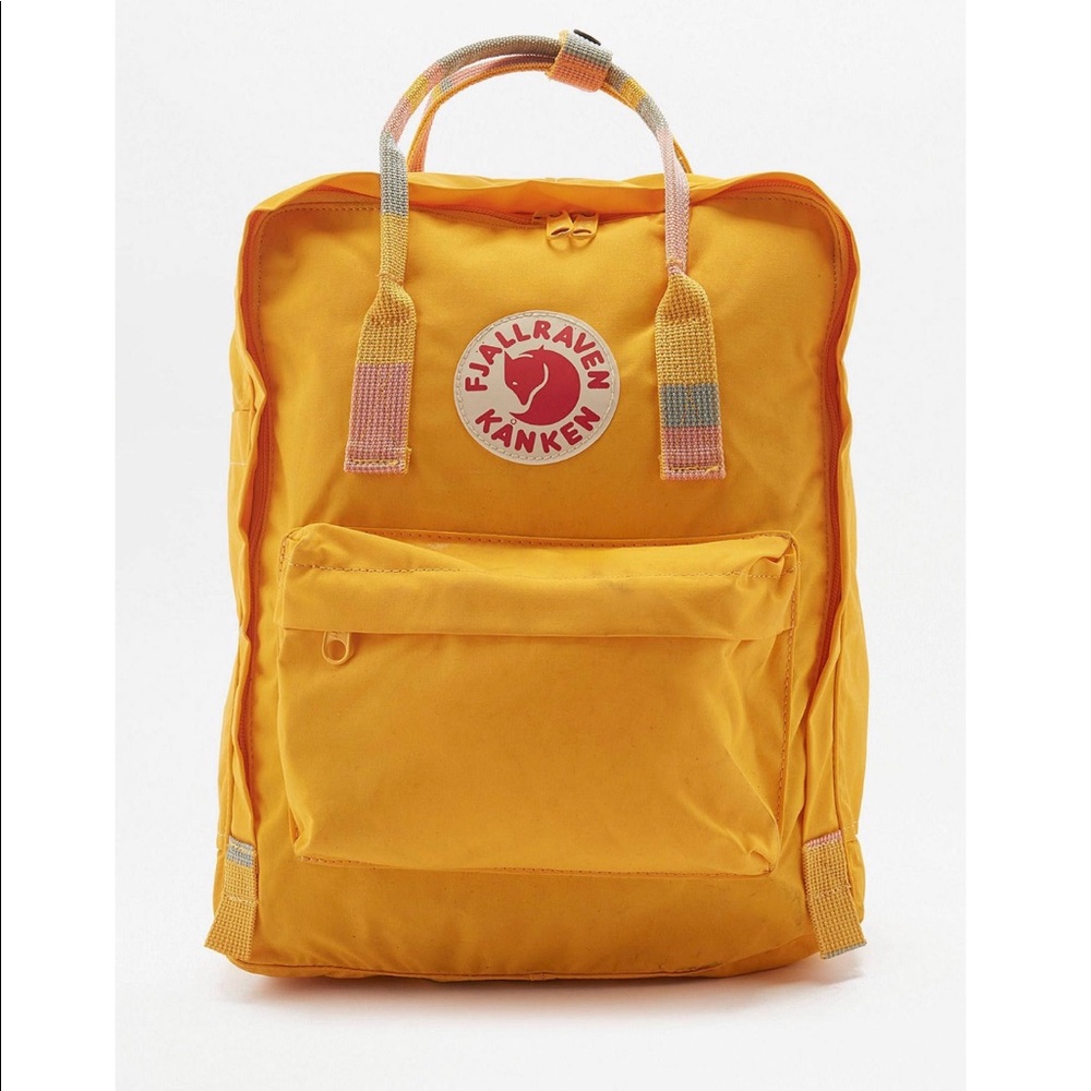 Kanken classic in warm yellow and random blocking